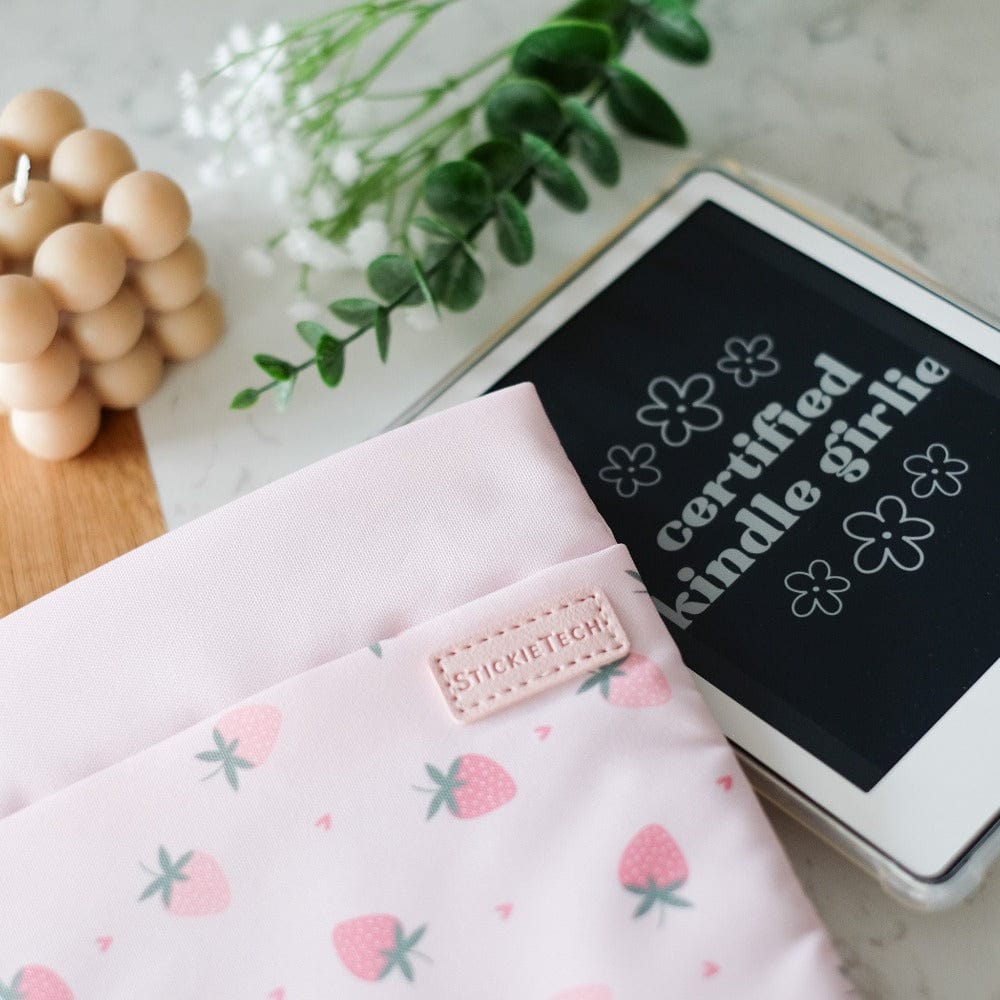 Strawberry Fields Kindle Sleeve | For Kindle Basic / Paperwhite / Colorsoft