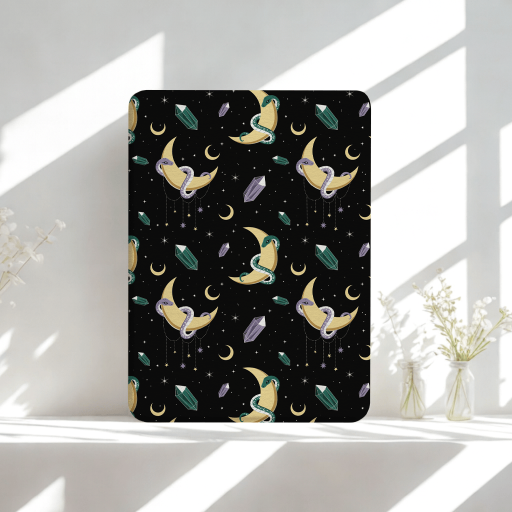 Crystal Viper - Lightweight Everyday Kindle Case