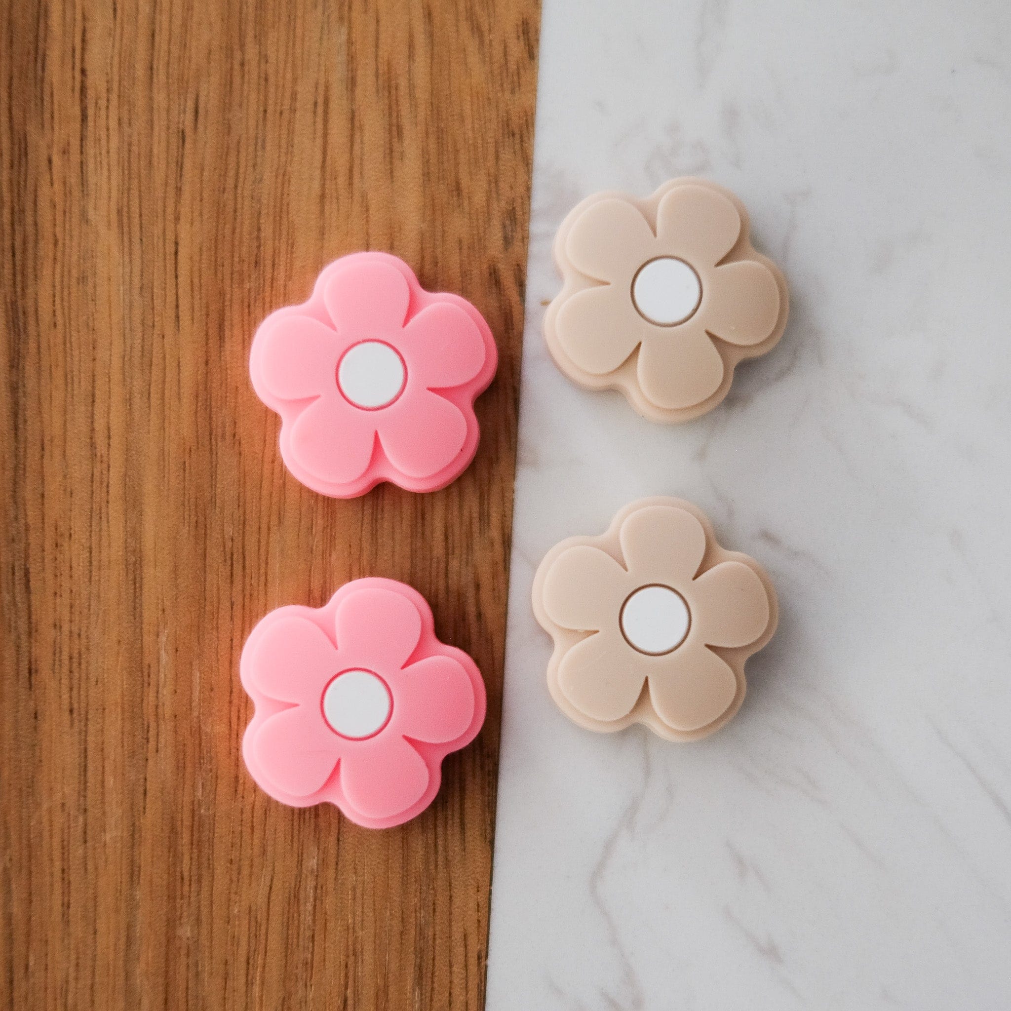Rosy Cream Daisies Nintendo Switch Thumb Grips